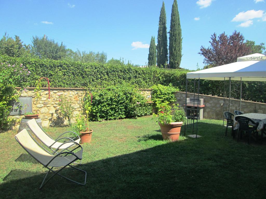 Casa Ai Carfini Guest House Poggibonsi Room photo
