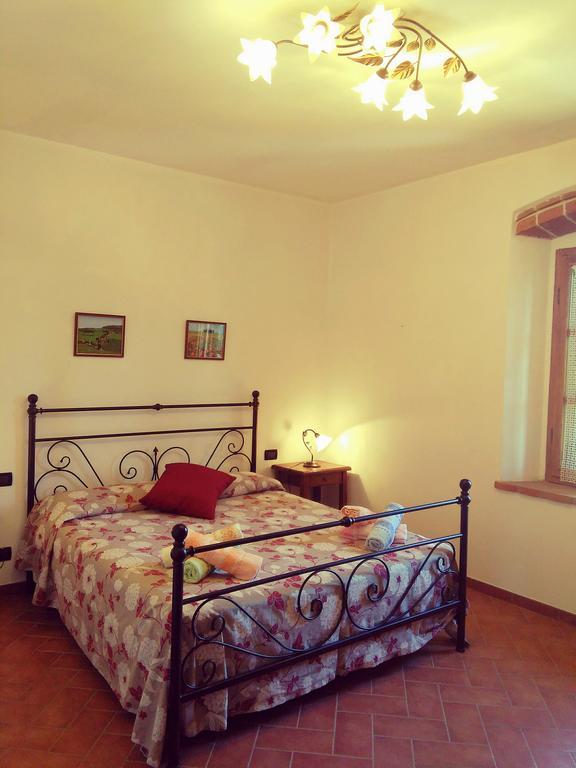 Casa Ai Carfini Guest House Poggibonsi Exterior photo
