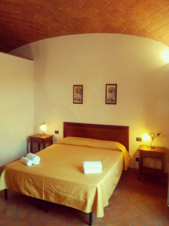 Casa Ai Carfini Guest House Poggibonsi Exterior photo