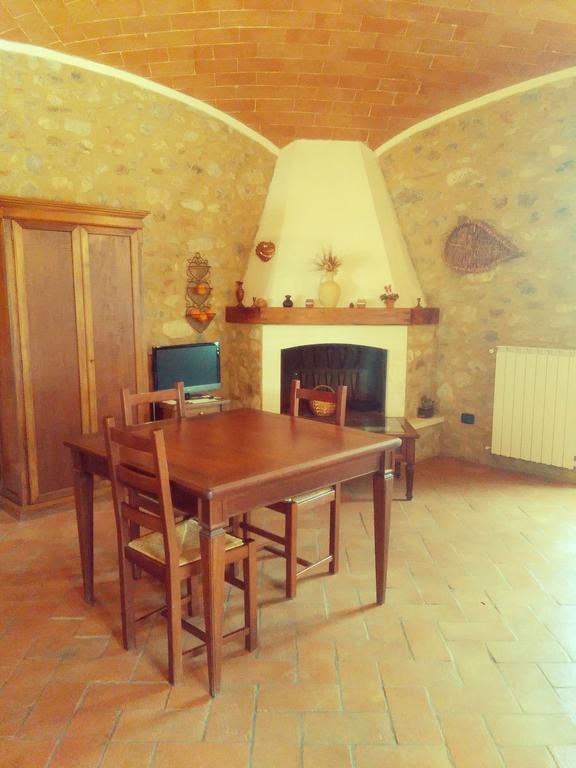 Casa Ai Carfini Guest House Poggibonsi Exterior photo